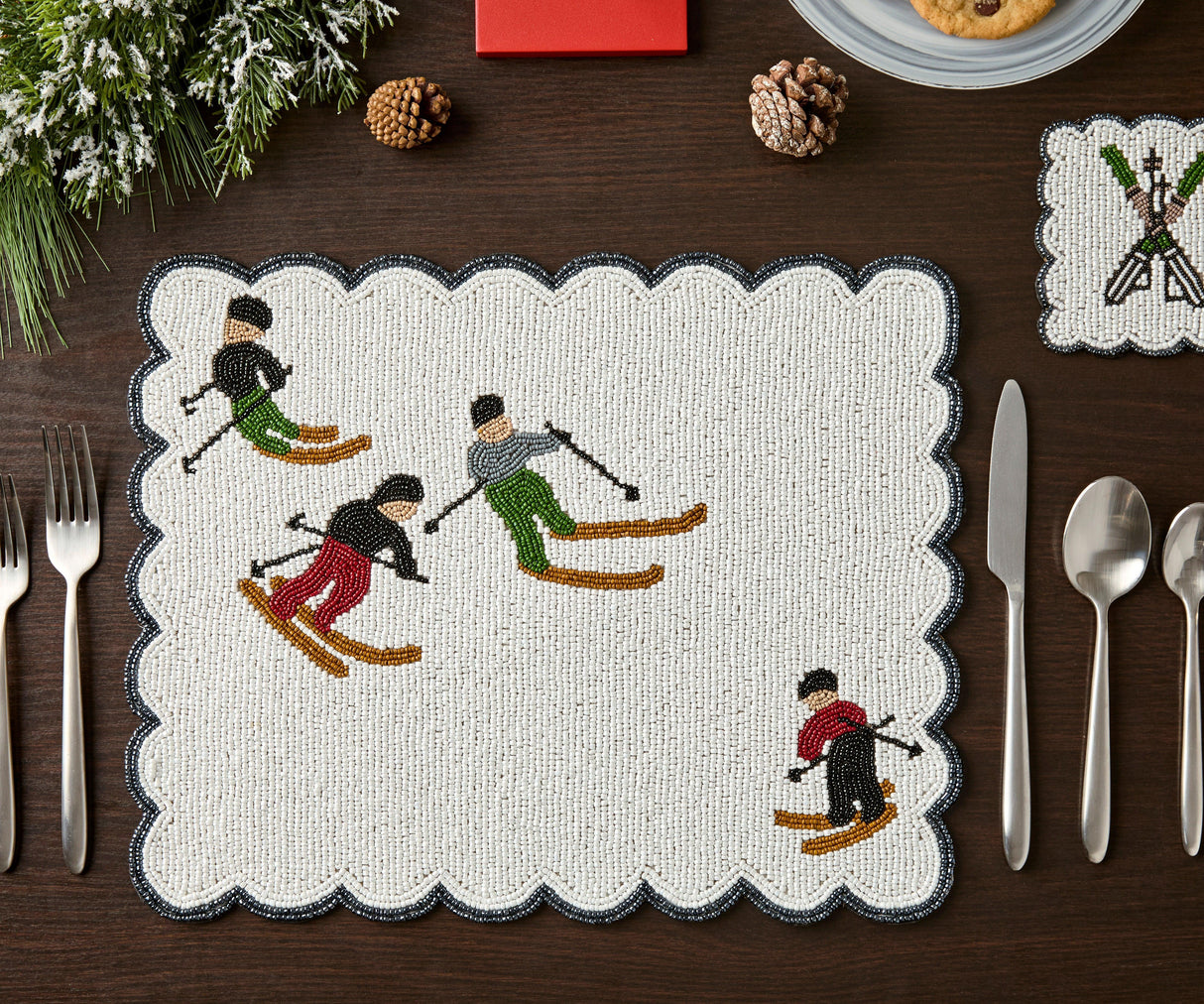 Winter Skier Christmas placemats Set – Snowy Mountain Dining Table Decor – Winter Wonderland Table Setting-table tops-Parc Decor