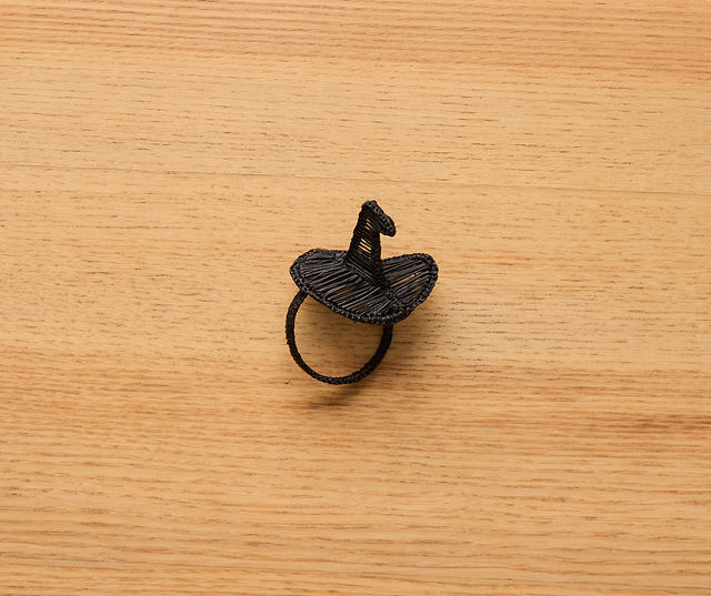 Witch Hat Napkin Ring – Handmade Halloween Table Decor – Black Woven Boho Napkin Holder – Spooky Fall Party Accent – Hostess Gift Idea-Napkins-Parc Decor