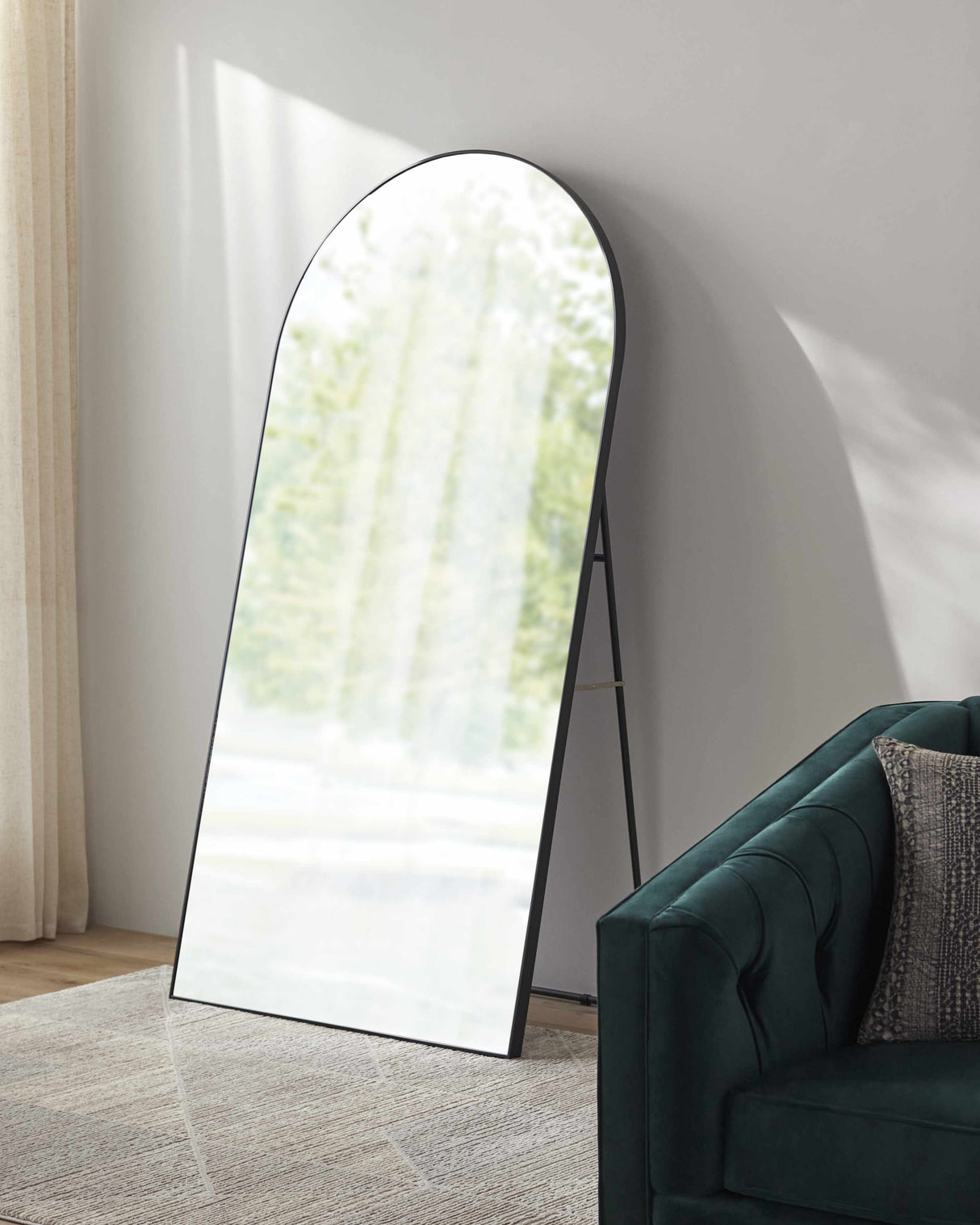 Yagodnoye Mirror-Mirrors-Parc Decor