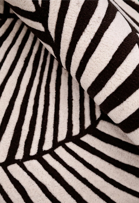 Zebra Orbit Black Hand Tufted 6x6 Wool Area Rug
