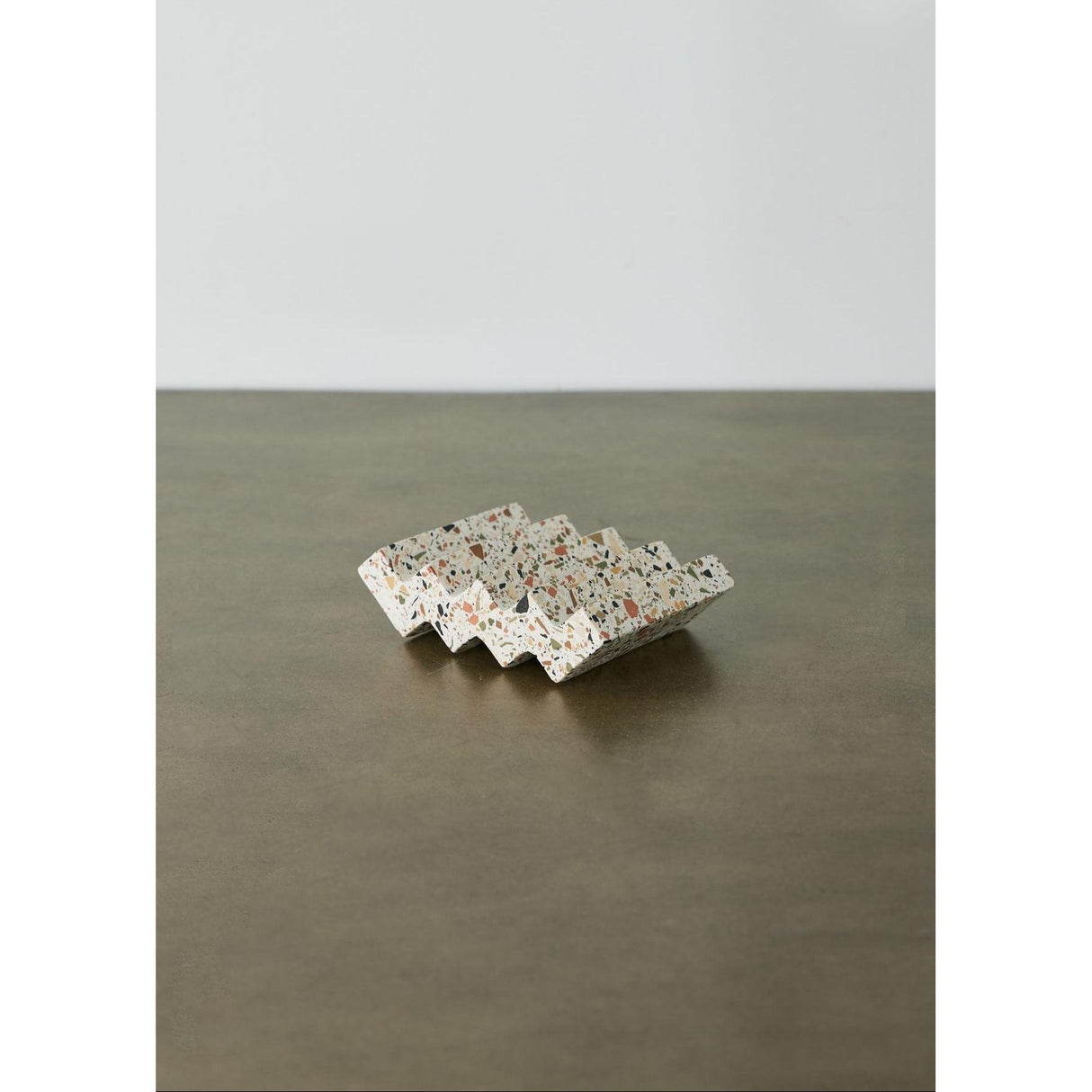 Zig-Zag Neutral Terrazzo Soap Dish