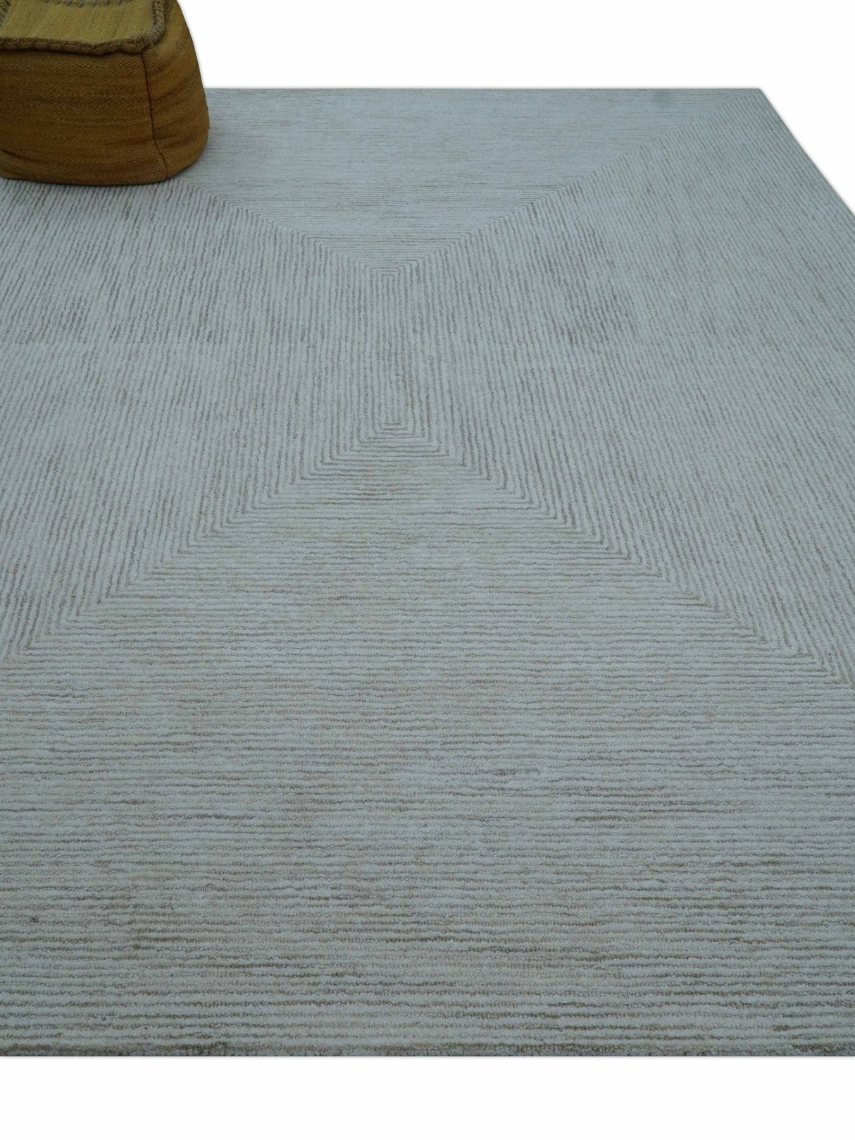 Zoha Custom Made Modern Style White And Beige Wool Rug